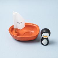 Badespielzeug Segelboot Pinguin von Plan Toys 3