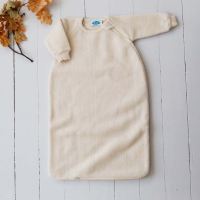 Baby Schlafsack von Reiff aus Wollfleece mit Armen in natur