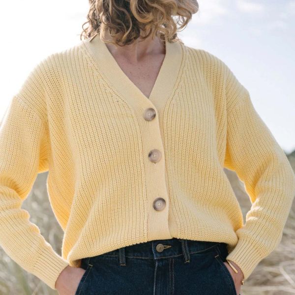 Damen Cardigan MATÉ von Poudre Organic aus Bio-Baumwolle in jaune pastel