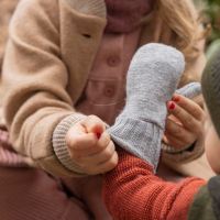 Walkhandschuhe von Disana aus Wolle in grau 2