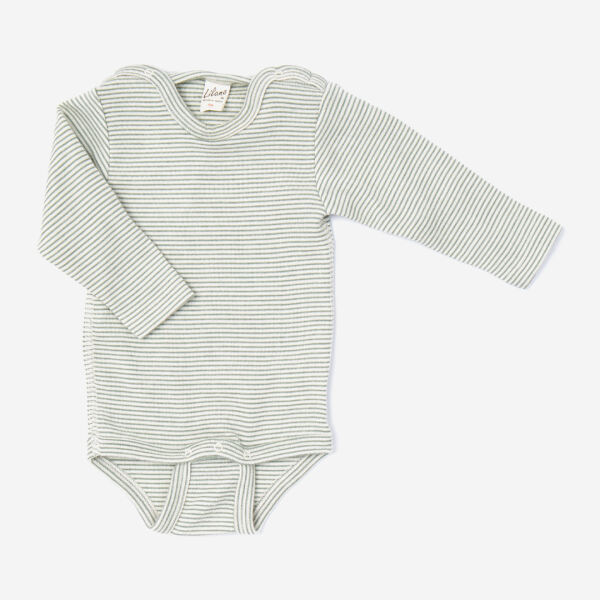 Baby Body von Lilano aus Wolle/Seide in sage green geringelt