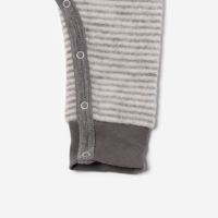 Strampelanzug ohne Fuß von Lilano aus Wollfrottee-Plüsch in grau Ringel