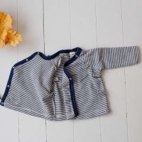 Baby Shirt mit seitlicher Knopfleiste von Lilano aus Wolle/Seide Ringel marine