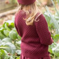 Kinder Pullover Aran von Disana aus Wolle in cassis 3