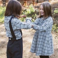 Kinder Kleid The Squares Dress von Anguè Anguè aus Bio-Baumwolle in sky blue 3